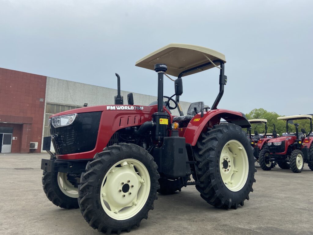 Tractor 704 F model Pic - 1 C